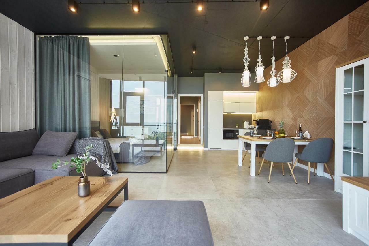 Gagarin Plaza Luxury Sea View Apartments Odessa Dış mekan fotoğraf