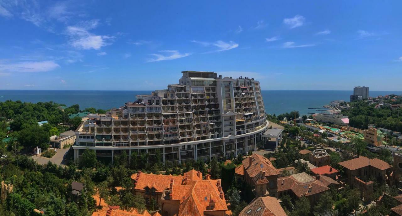 Gagarin Plaza Luxury Sea View Apartments Odessa Dış mekan fotoğraf
