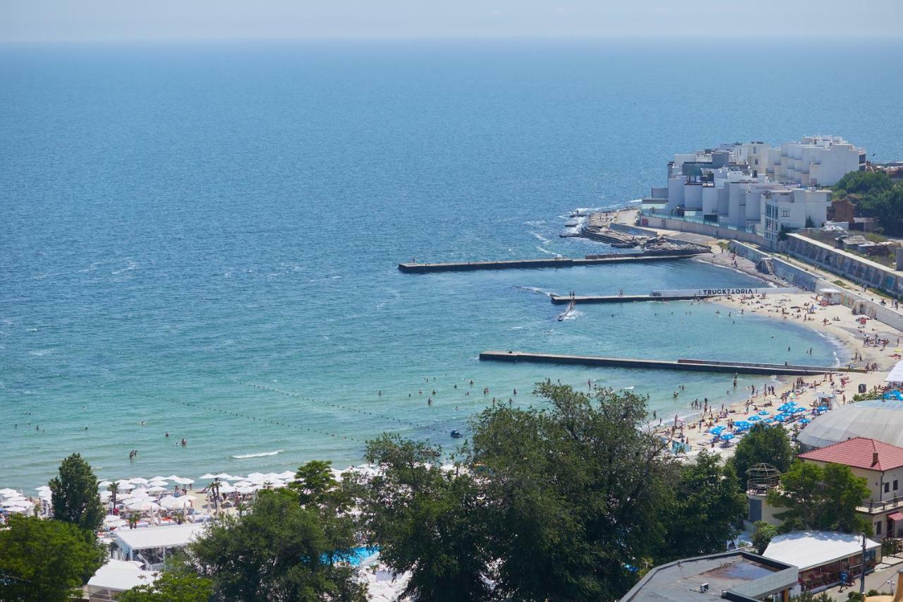 Gagarin Plaza Luxury Sea View Apartments Odessa Dış mekan fotoğraf