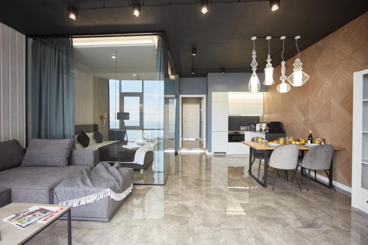 Gagarin Plaza Luxury Sea View Apartments Odessa Dış mekan fotoğraf
